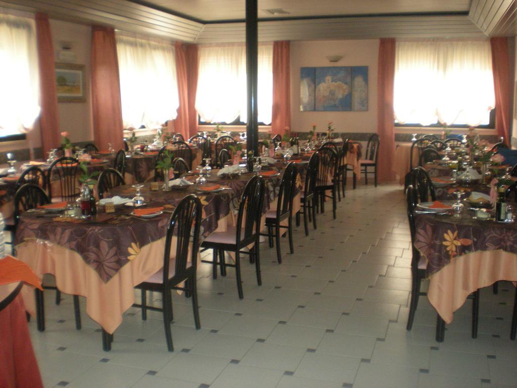 Hotel Eden Viserbella di Rimini Exterior foto